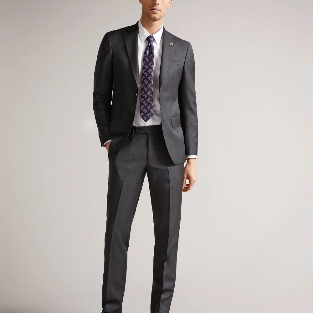 Ted Baker of London Endurance Men’s Sz 38s Charcoal Grey 100% Wool 2 button Suit